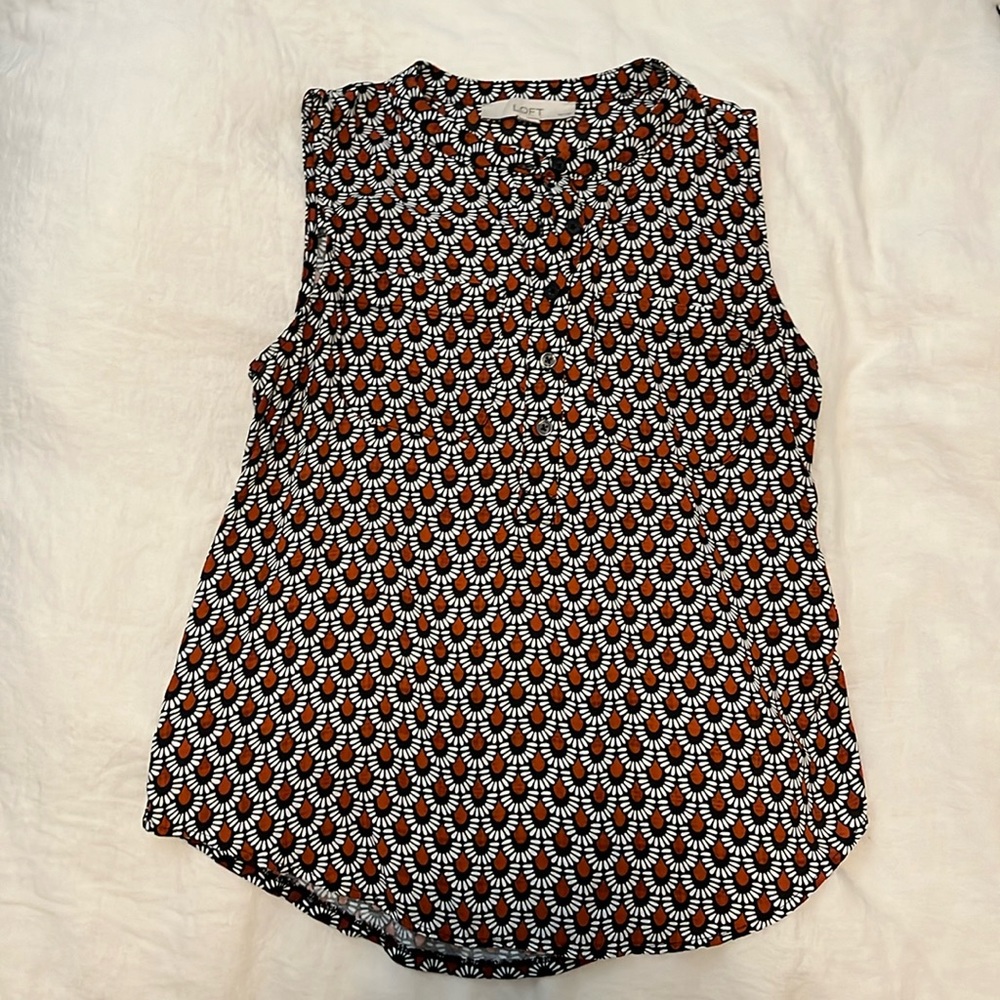 LOFT S Petite Sleeveless Blouse